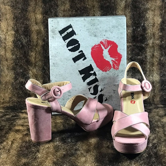 Hot Kiss pink ankle strap heels - Picture 4 of 6